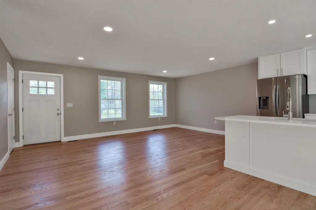 10 Spicket Lane Salem NH 03079