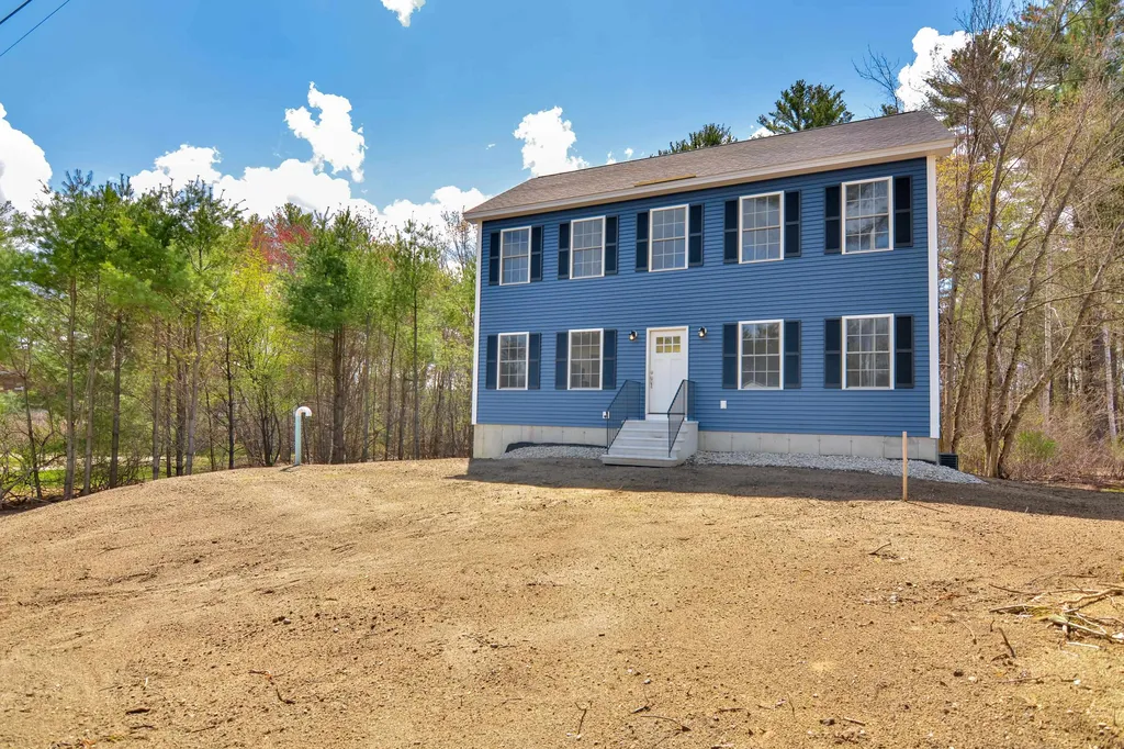10 Spicket Lane Salem NH 03079