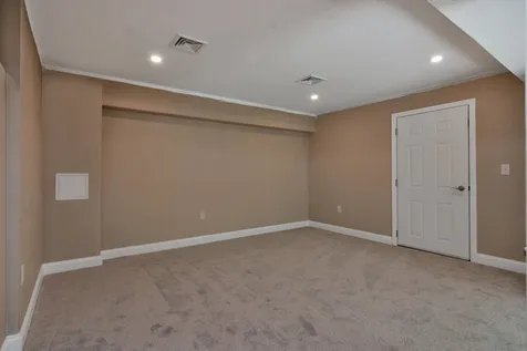 10 Spicket Lane Salem NH 03079