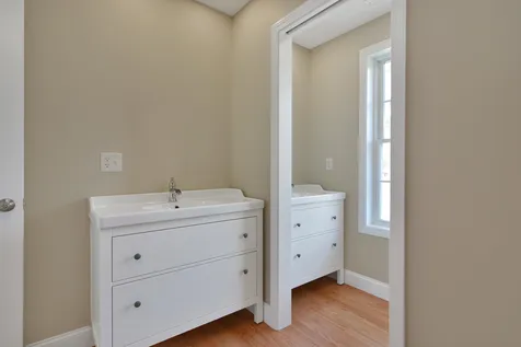 10 Spicket Lane Salem NH 03079