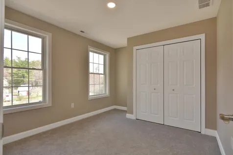 10 Spicket Lane Salem NH 03079