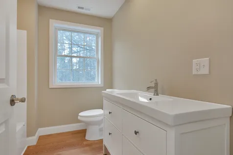 10 Spicket Lane Salem NH 03079