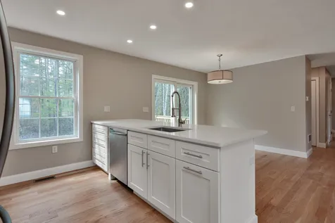 10 Spicket Lane Salem NH 03079