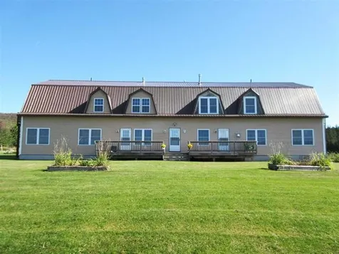 2637 Farrar Road Newport Town VT 05857