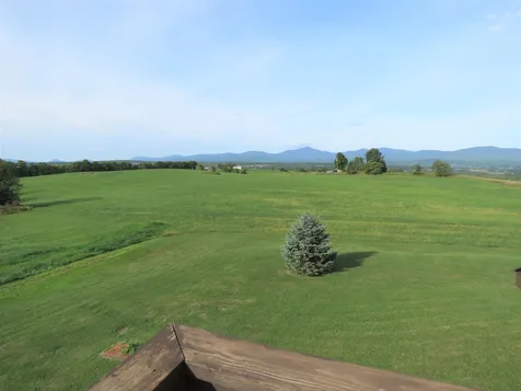 2637 Farrar Road Newport Town VT 05857