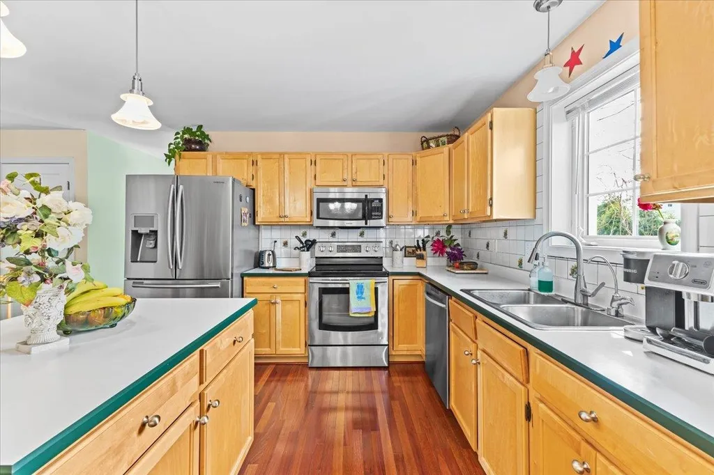 9 Catkin Drive South Burlington VT 05403