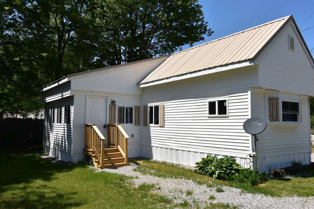 5 Baker Street Boscawen NH 03303