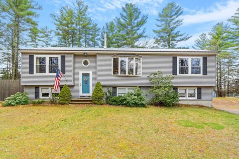 10 Howard Lane Newton NH 03858