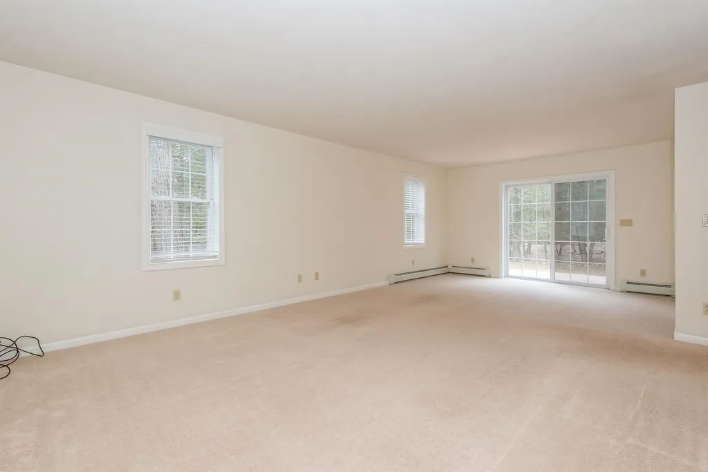 12 Fox Ridge Road Epping NH 03042