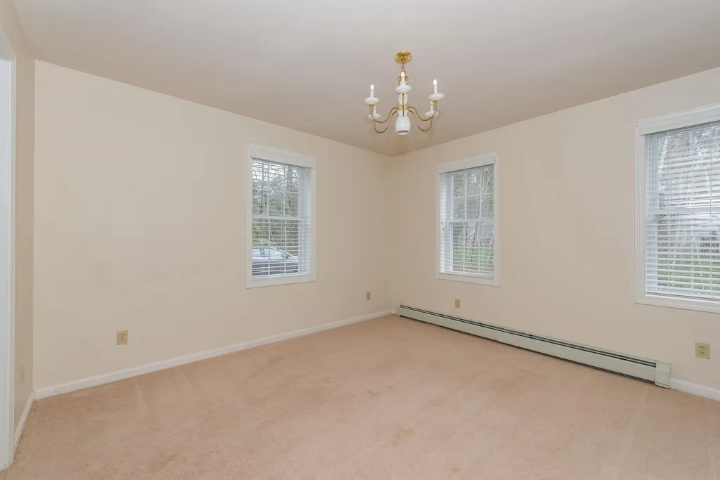 12 Fox Ridge Road Epping NH 03042