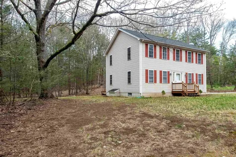 12 Fox Ridge Road Epping NH 03042