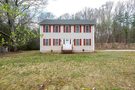 12 Fox Ridge Road Epping NH 03042