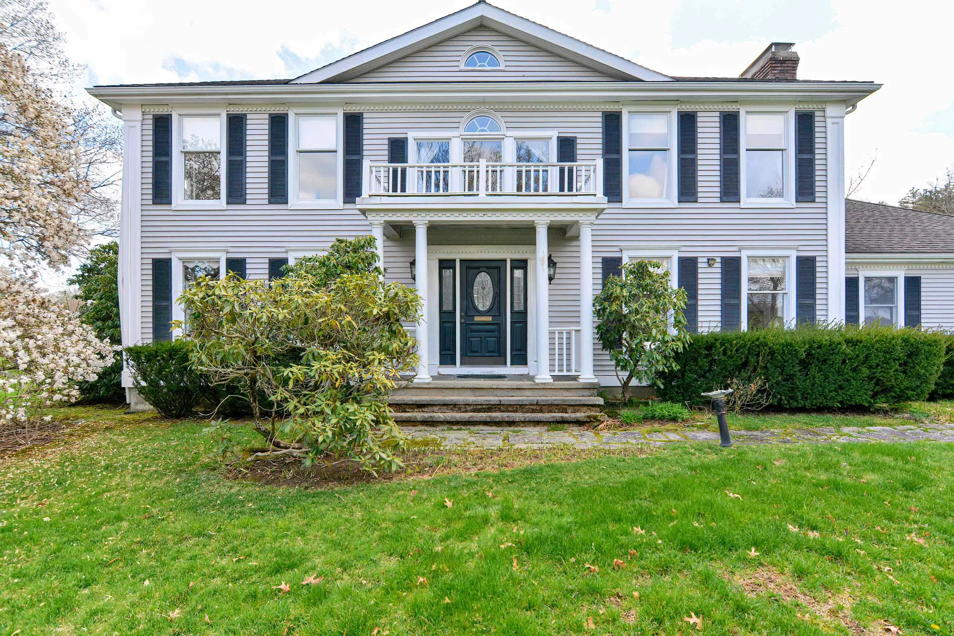 53 Sky View Drive Pelham NH 03076