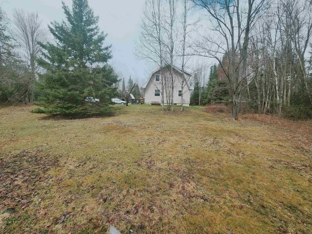 376 Old East Road Whitefield NH 03598