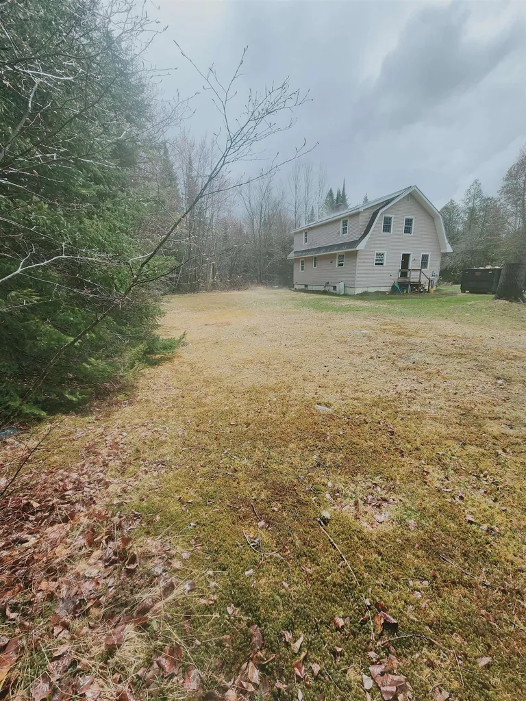 376 Old East Road Whitefield NH 03598