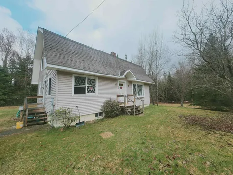 376 Old East Road Whitefield NH 03598
