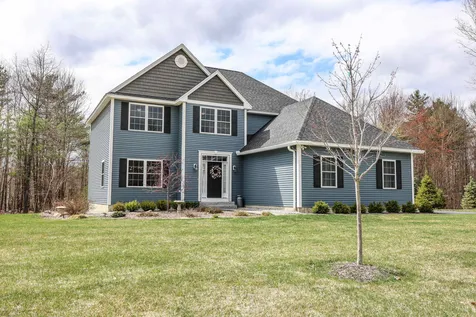 22 Walnut Hill Drive Hooksett NH 03106