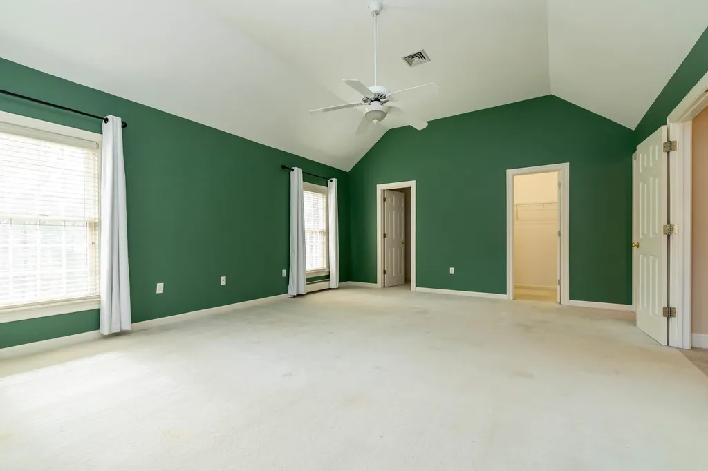 18 Bedros Street Windham NH 03087