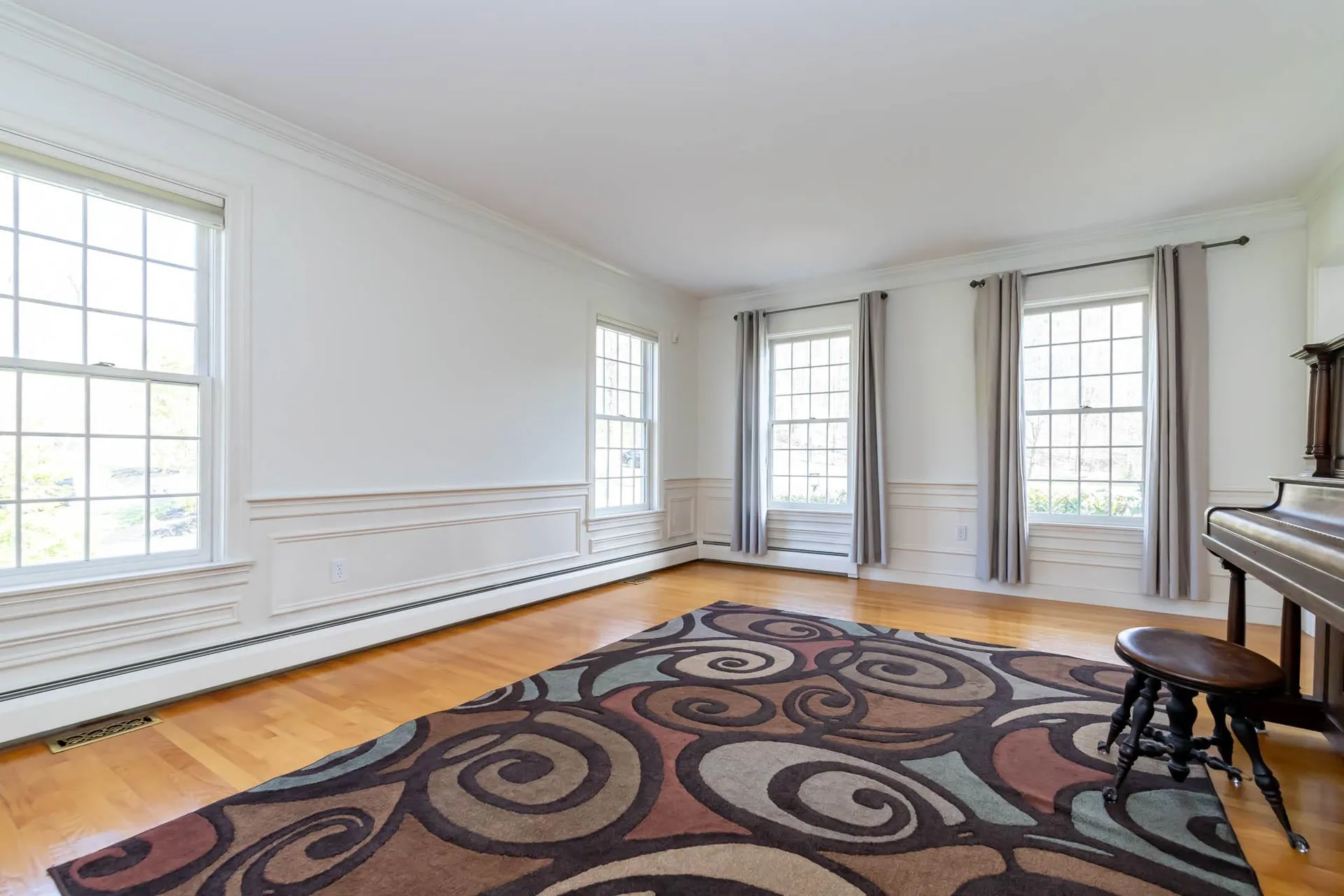 18 Bedros Street Windham NH 03087