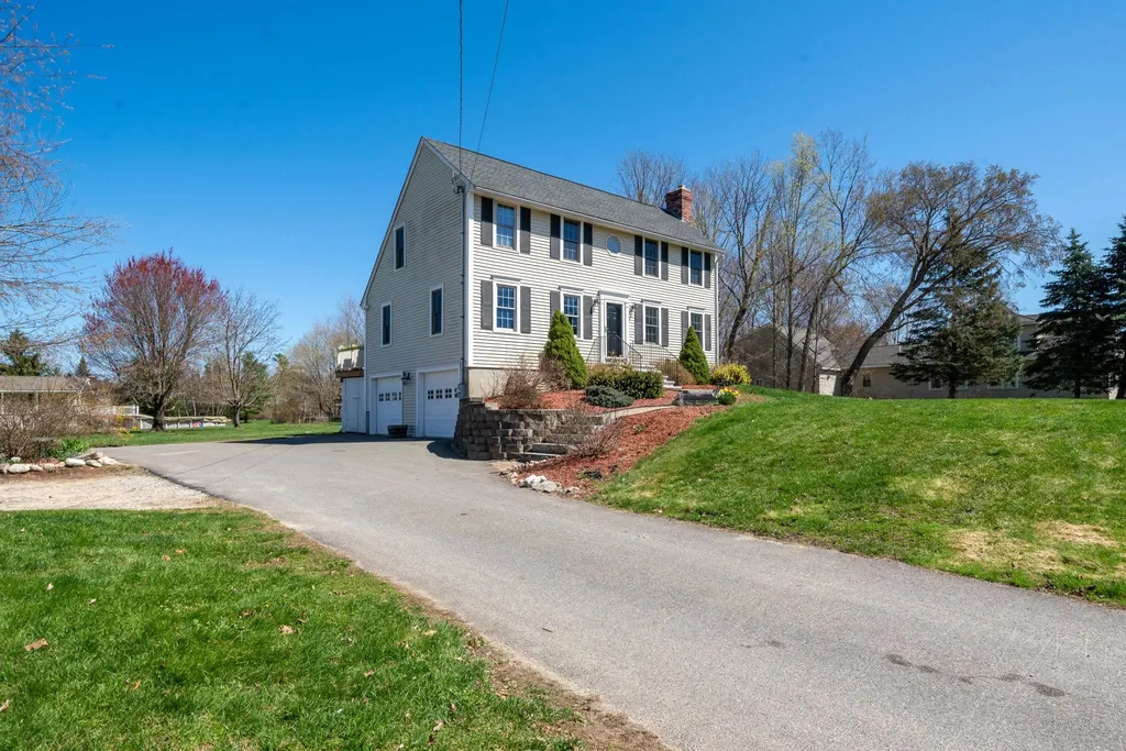 11 Adams Pond Road Derry NH 03038