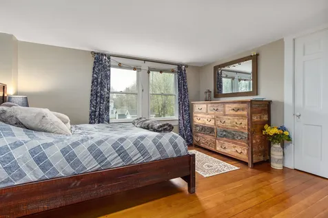 18 Brentwood Road Exeter NH 03833