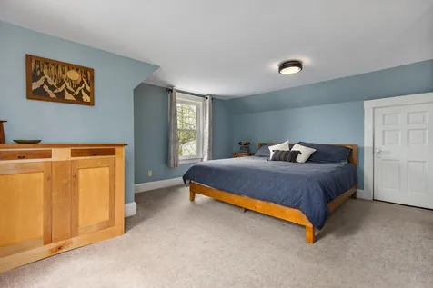 18 Brentwood Road Exeter NH 03833