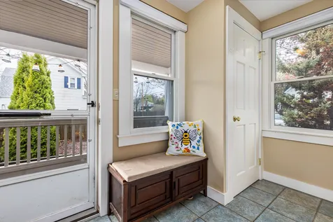 18 Brentwood Road Exeter NH 03833