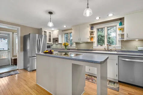 18 Brentwood Road Exeter NH 03833