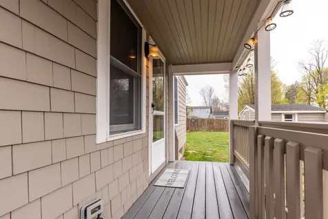 18 Brentwood Road Exeter NH 03833