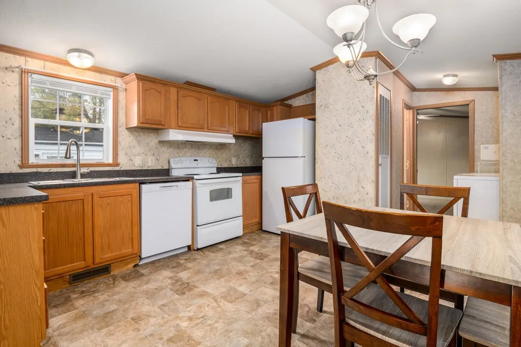 34 Amherst Road Newmarket NH 03857