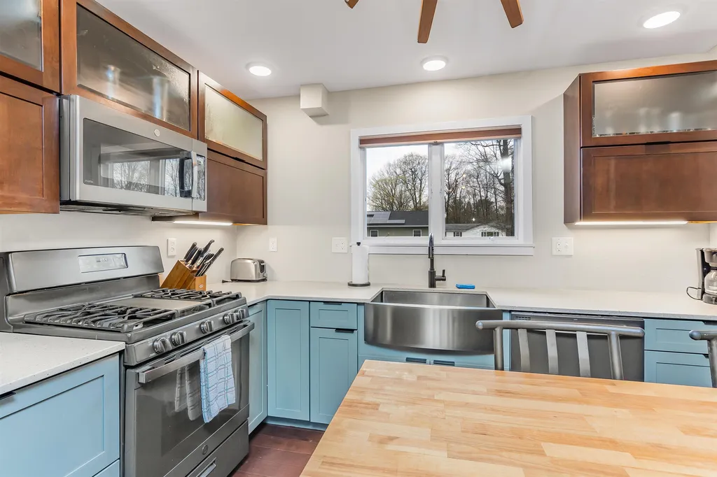 11 Briar Lane Essex VT 05452