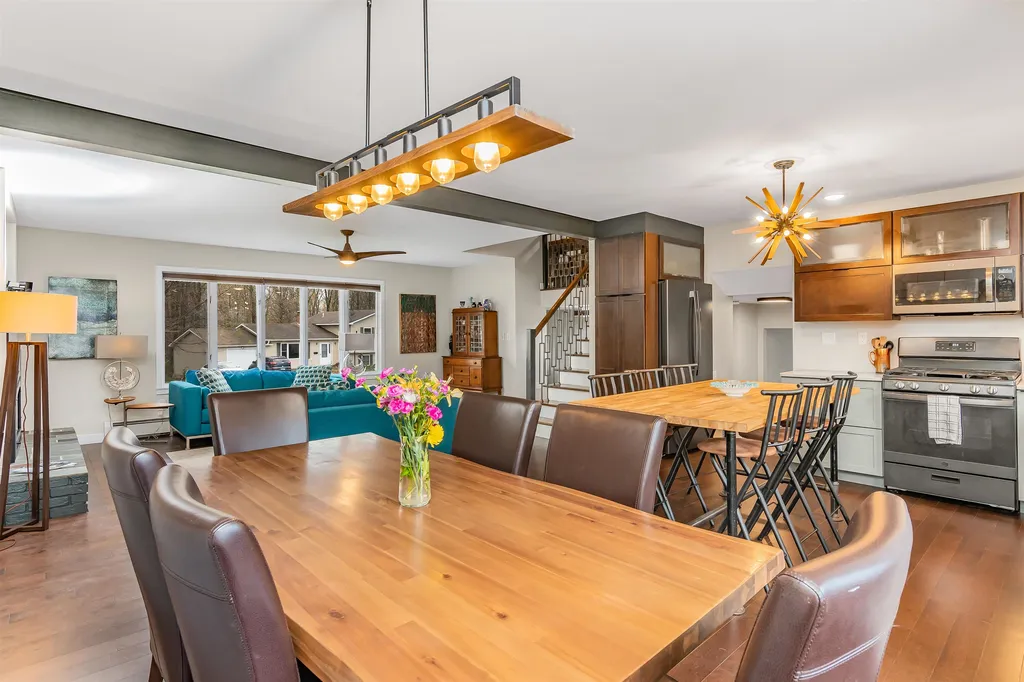 11 Briar Lane Essex VT 05452
