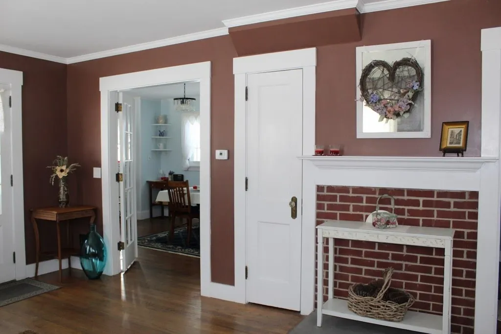 87 Kennedy Drive Windsor VT 05089