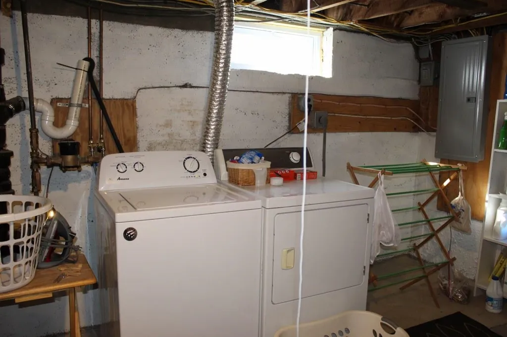87 Kennedy Drive Windsor VT 05089