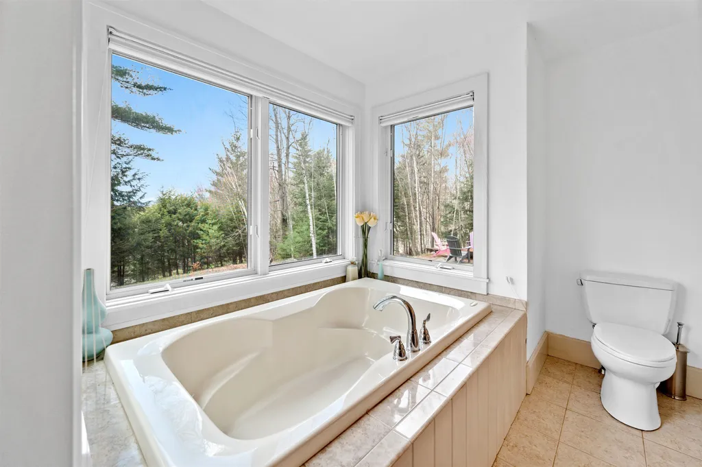 14 North Pinnacle Ridge Road Waterbury VT 05676