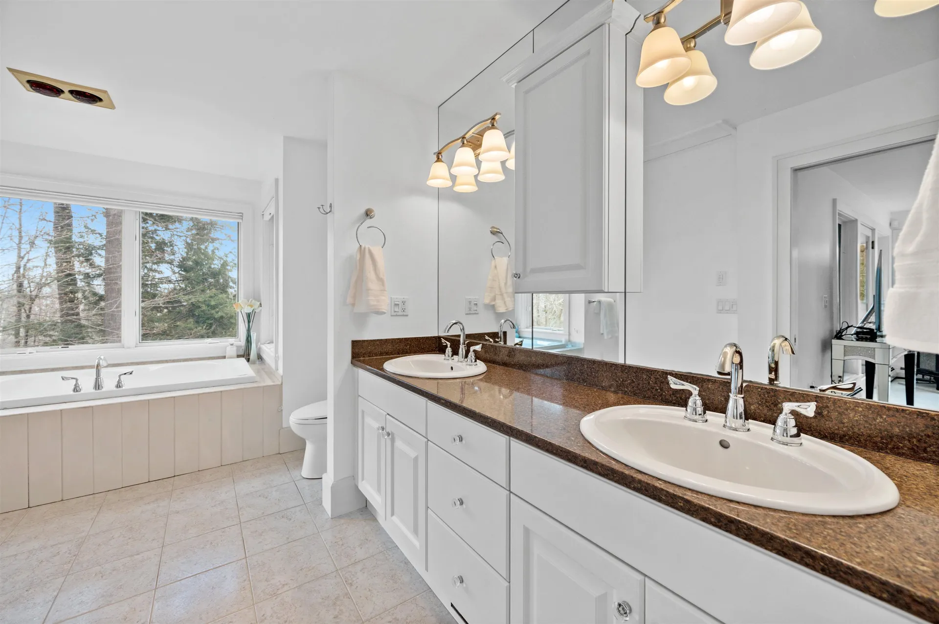 14 North Pinnacle Ridge Road Waterbury VT 05676