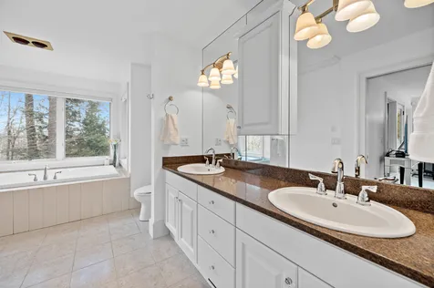 14 North Pinnacle Ridge Road Waterbury VT 05676