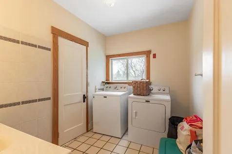 2 Park Street Milford NH 03055