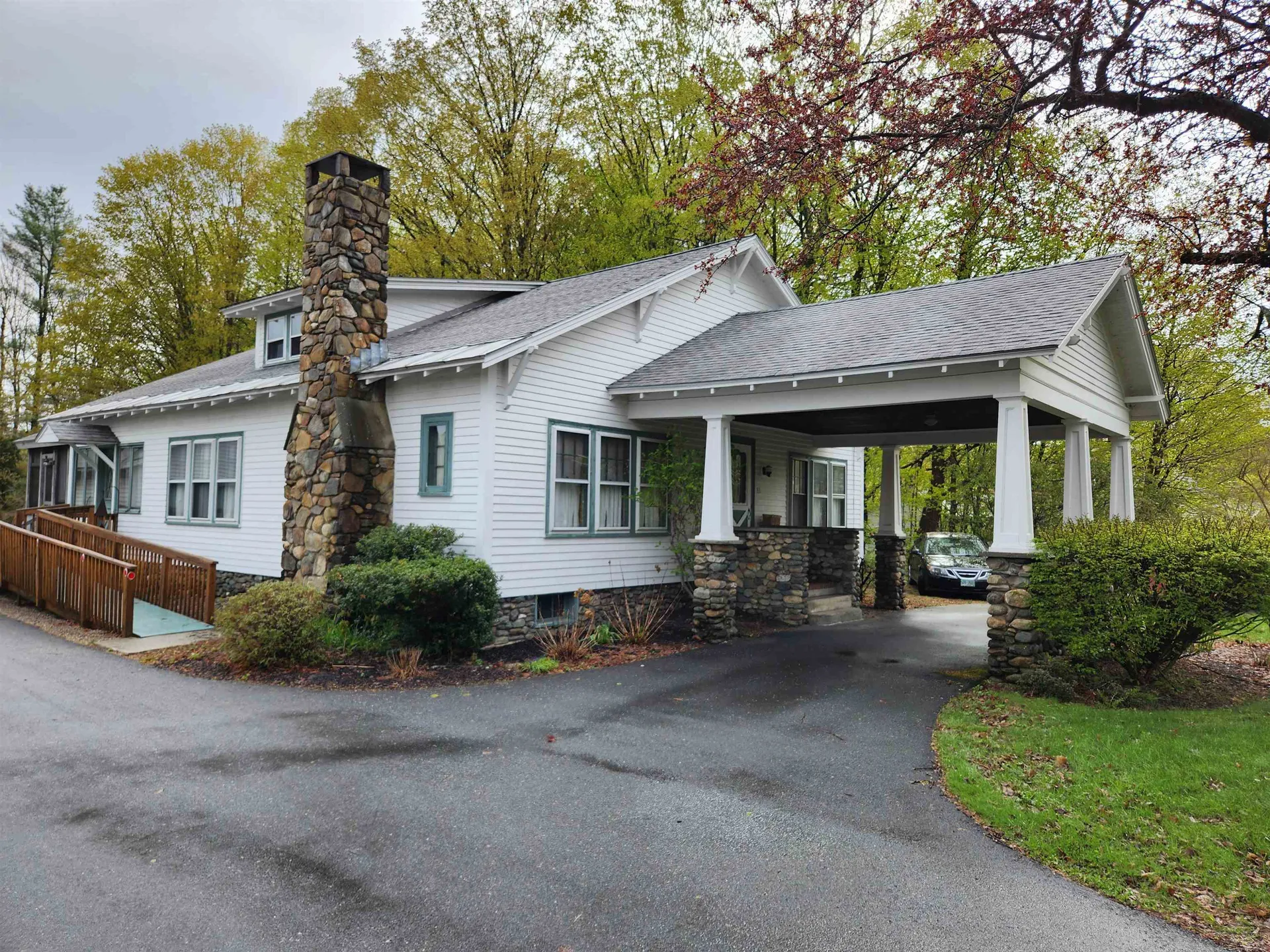 83 Maple Avenue Claremont NH 03743