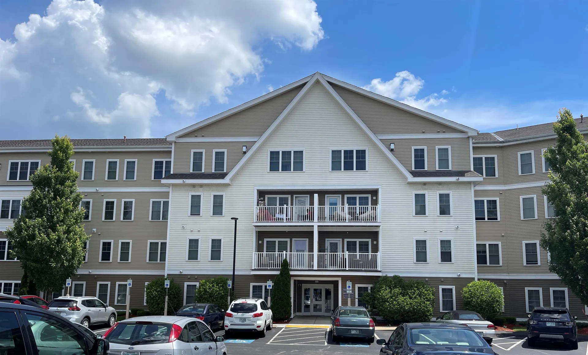 37 Hawthorne Drive Bedford NH 03110