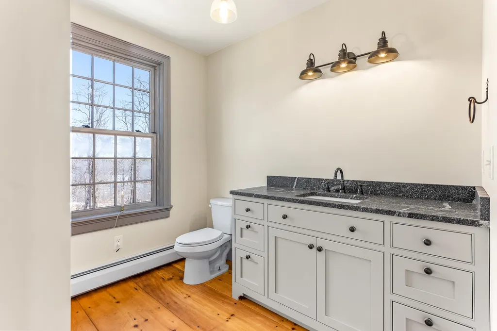 121 Crown Point Road Rochester NH 03867