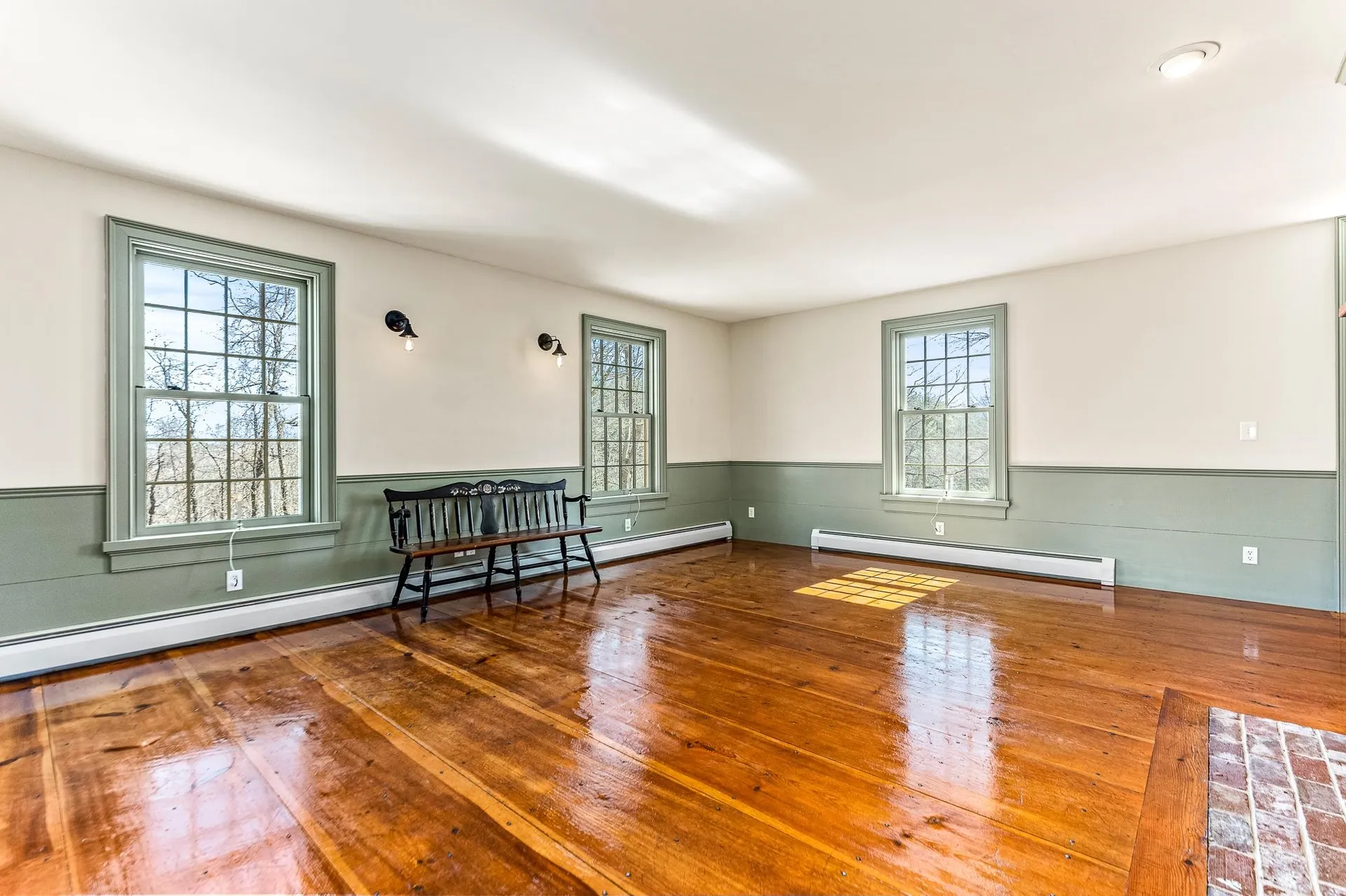 121 Crown Point Road Rochester NH 03867