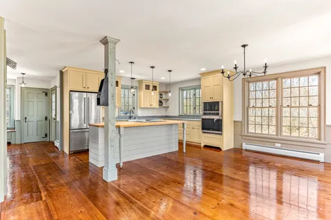 121 Crown Point Road Rochester NH 03867