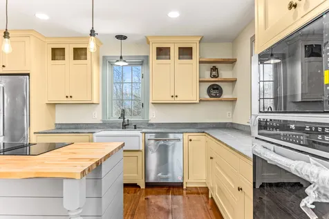 121 Crown Point Road Rochester NH 03867