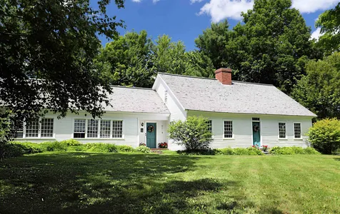 1643 Green Bay Loop Peacham VT 05862