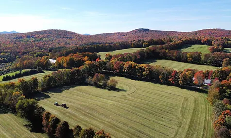 1643 Green Bay Loop Peacham VT 05862