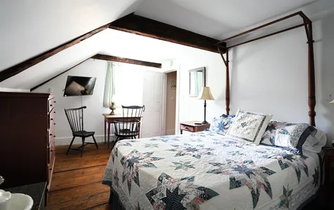 1643 Green Bay Loop Peacham VT 05862