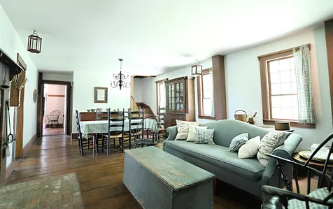 1643 Green Bay Loop Peacham VT 05862