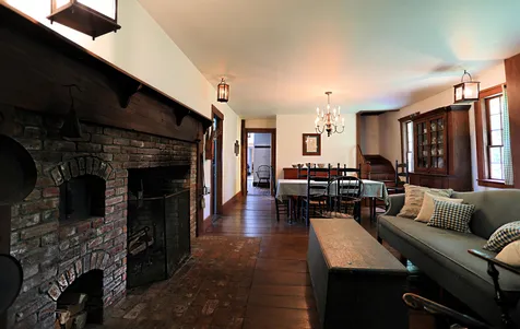 1643 Green Bay Loop Peacham VT 05862