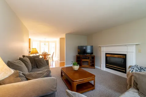 21 Dunbarton Drive Merrimack NH 03054